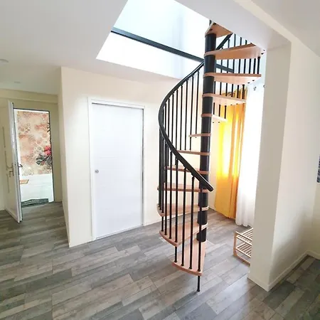 La Bonbonniere By Leslodgespa * Hesingue