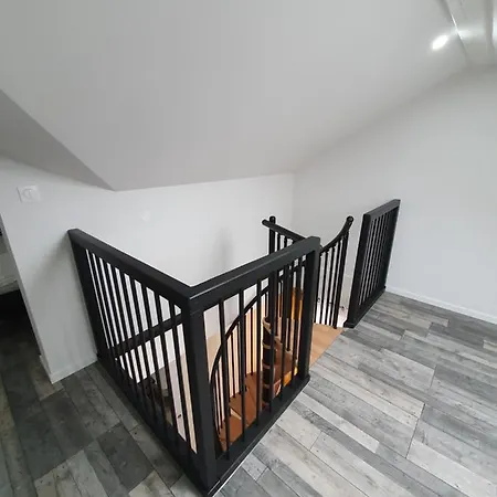 La Bonbonniere By Leslodgespa Hesingue