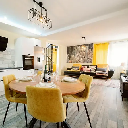 Lodgespa : Maison Rose