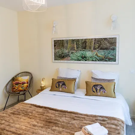 Apartment La Bonbonniere By Leslodgespa