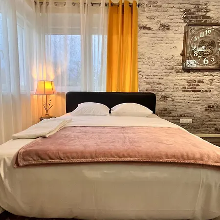 La Bonbonniere By Leslodgespa *