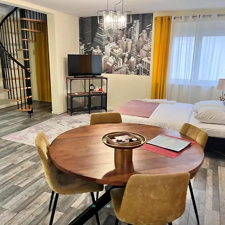 La Bonbonniere By Leslodgespa Hesingue