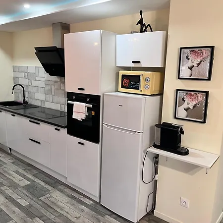 La Bonbonniere By Leslodgespa * Hesingue