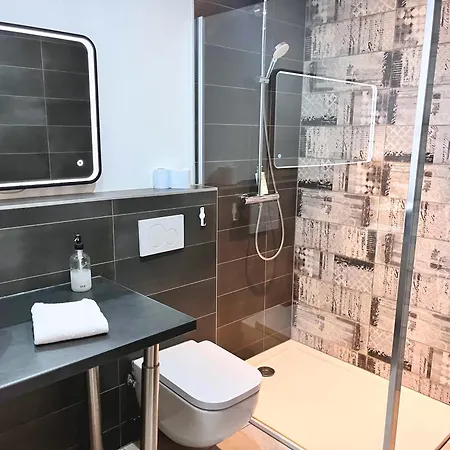 アパート La Bonbonniere By Leslodgespa